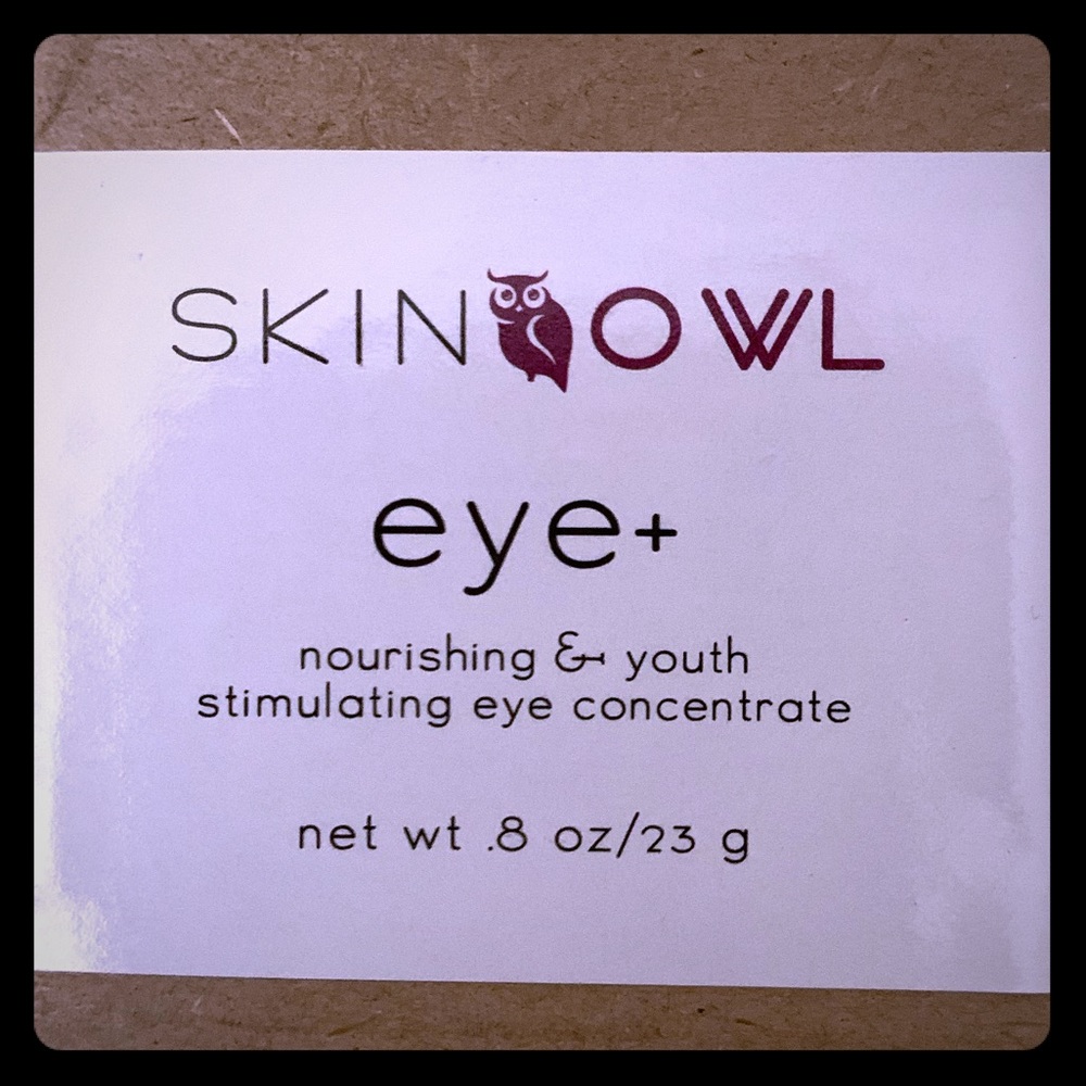 Nourishing and youth stimulating eye concentrate